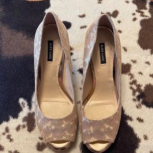 Alex Marie 3 Inch Gold Heels Size 7 Women’s